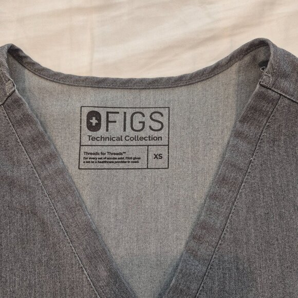 FIGS EUC Women's Graphite Color Casma XS and Kade XSP Bundle - Picture 4 of 8